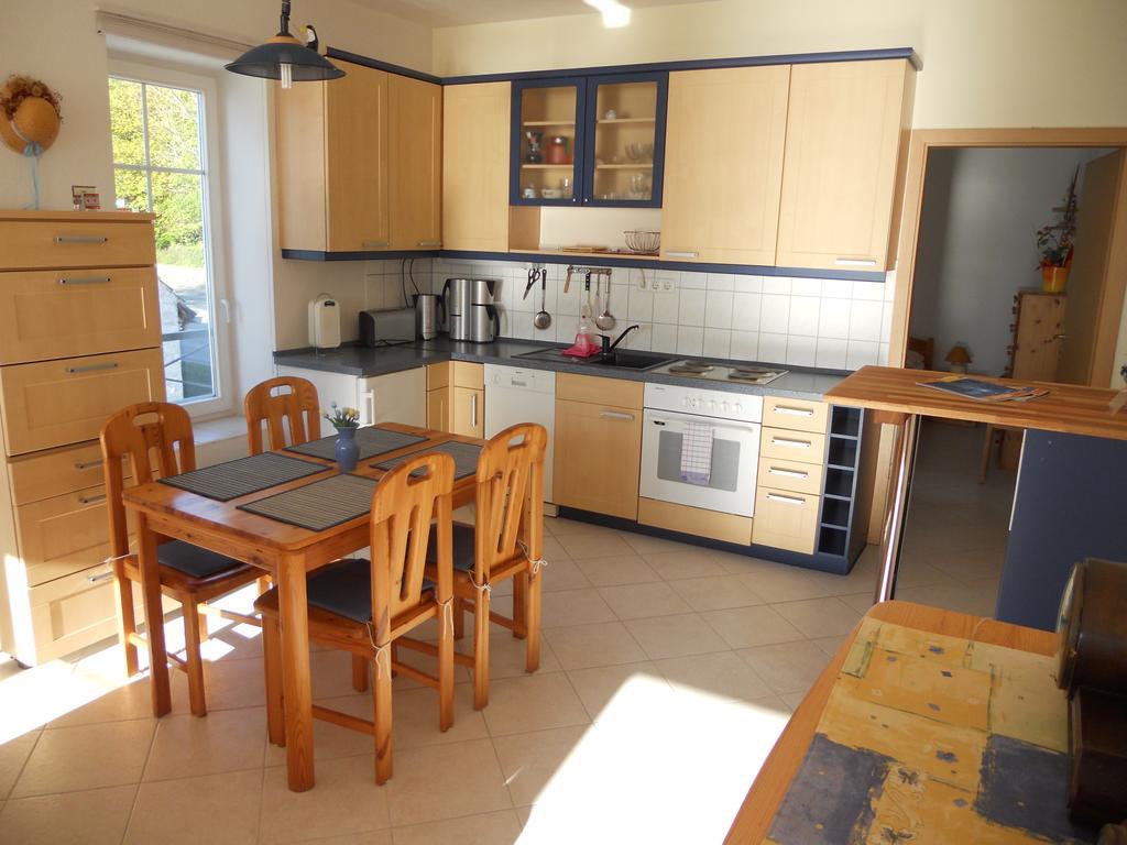 Haus Seeblick Insel Ruegen Lietzow 部屋 写真